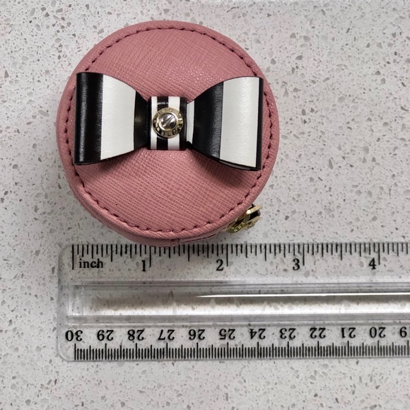 NWOT 🌷🎀💯Henri Bendel Ring Box, Signature Original Dust-bag & Shopping  Bag💕 - Picture 3 of 14